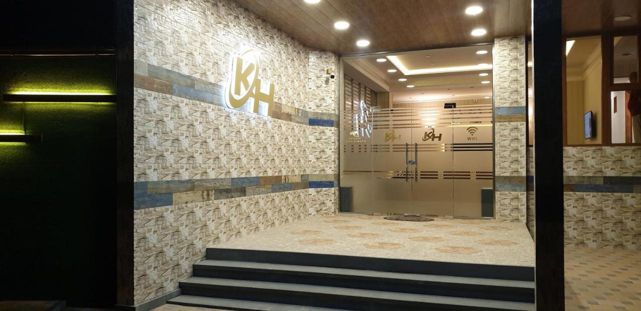 Khrchit Hotel Martuni Exterior photo